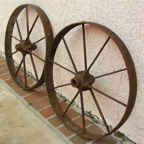 Antique Wagon Wheels: History, Identification, and Valuation