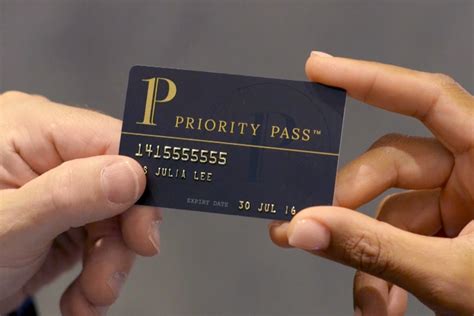 How does the Priority Pass airport lounge card work?