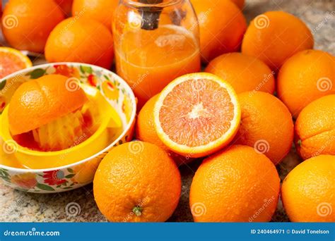 Cara Cara Orange Juice Process Stock Image - Image of pick, plant ...