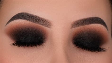 Smokey Eyes Tutorial With Pictures | Makeupview.co