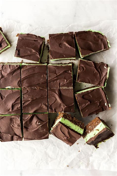 No Bake Mint Chocolate Bars [VIDEO] - The Recipe Rebel