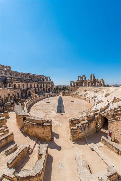 El Djem Amphitheatre editorial photography. Image of empire - 57286937