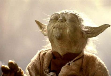 Gerador de memes SMELLING YODA