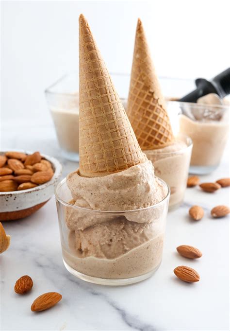 Almond Milk Ice Cream - Detoxinista