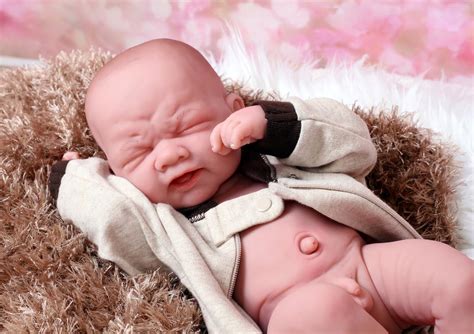 Baby Alive! Reborn Baby Boy Crying Doll 15’’ Review - World Reborn Doll