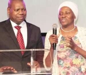 Zweli Mkhize Biography: Age, Wife, Family, Qualifications, Education ...