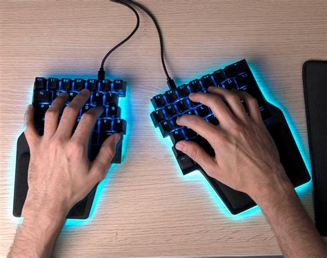 ergonomic split keyboard | Gaming accessories, Ergonomics, Keyboards