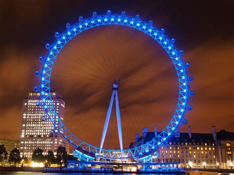 London Eye Ferris Wheel | www.blurred.ca | Calgary Reviews | Flickr