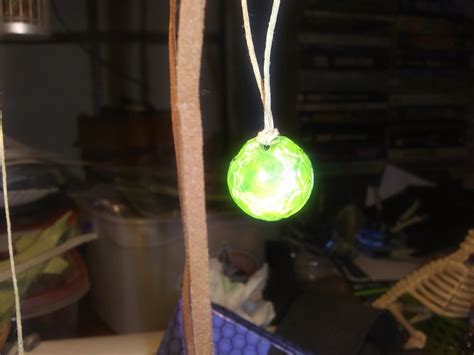 Easy to Make Glow Jewelry : 6 Steps - Instructables