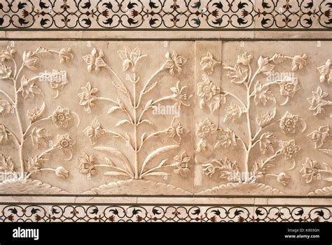 Carved marble and inlay work on exterior of Taj Mahal, Agra, India ...