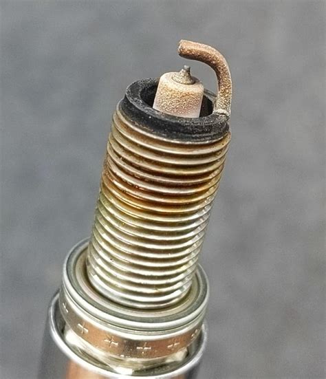 Spark plug diagnosis help : r/MechanicAdvice