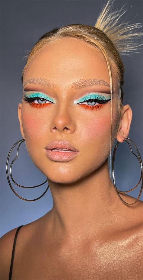 50 Gorgeous Makeup Trends to Try in 2022 : Orange & Turquoise Makeup I ...