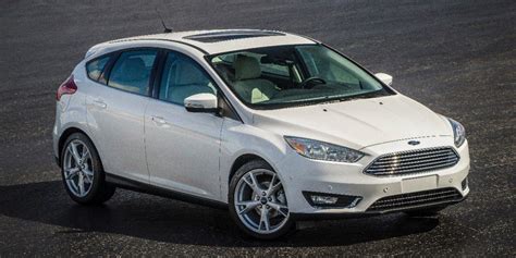 2018 Ford Focus | Consumer Guide Auto