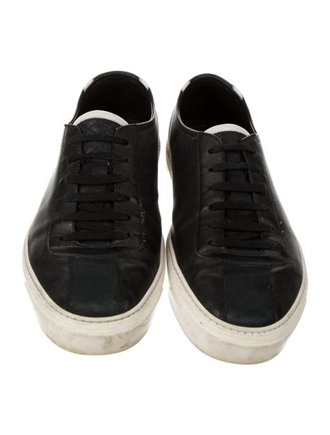 Gucci Leather Sneakers - Black Sneakers, Shoes - GUC660016 | The RealReal