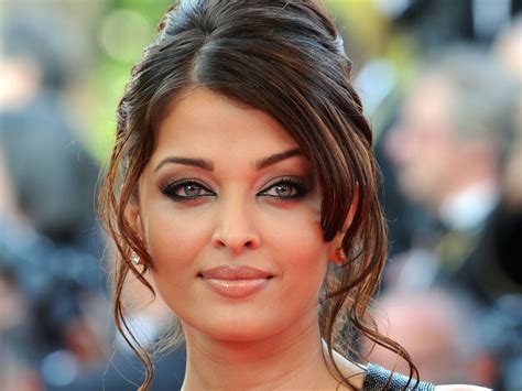 🔥 Download Amazing Beautiful Face Of Indian Bollywood Actress Aishwarya ...