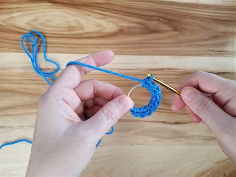 How to crochet around a plastic ring - Highland Hickory Designs