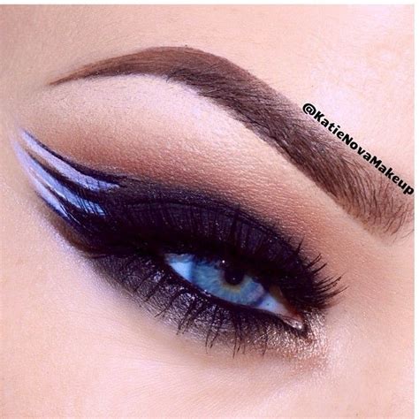 Black swan... eye makeup inspiration | Fantasy makeup, Crazy makeup ...