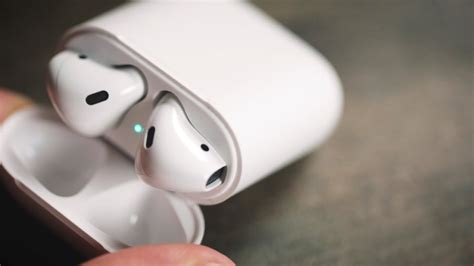 Apple AirPods wireless headphones review - YouTube