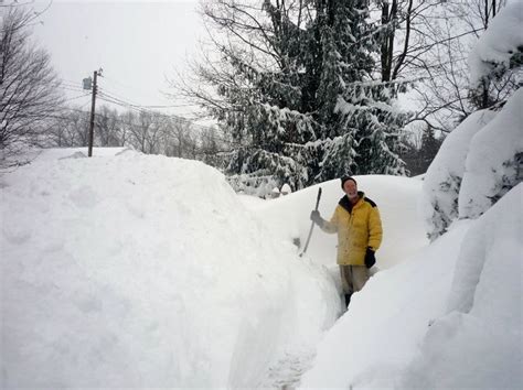 Vermont Weather:Snowstorm buries Vermont-March 2011 | South Burlington ...