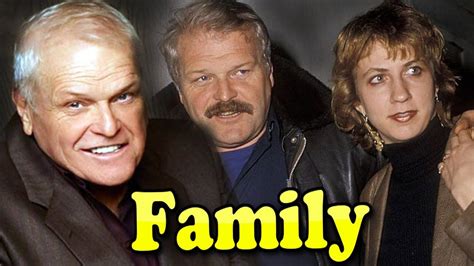 Brian Dennehy Family With Daughter,Son and Wife Jennifer Arnott 2020 ...