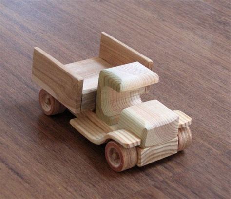 Wendy the Vintage Car Old Style Wooden Toy Pickup Truck, Natural Finish ...