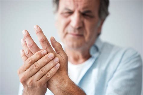 Common Causes of Stiff Hands | Hand Arthritis | Trigger Finger | Raynaud's