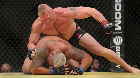 Brock Lesnar Dominates Mark Hunt In UFC 200 Return - YouTube