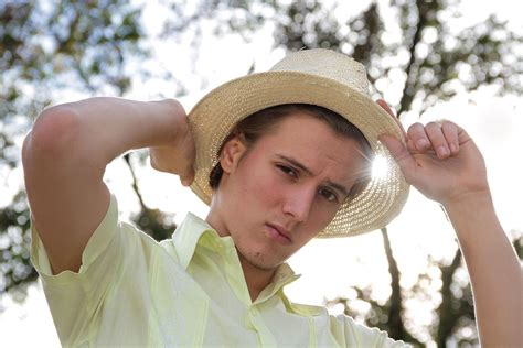 Staying Sharp in Hot Weather with a Guayabera | Casual Tropical Wear