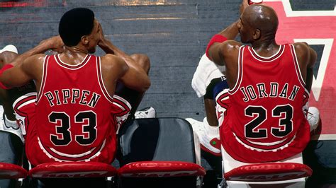 Michael Jordan And The Chicago Bulls Play Some Good Basketball In 'The ...