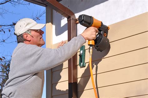 Hardie Siding Installation: DIY or Certified Contractor?