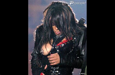 Janet Jackson au Super Bowl 2004. - Purepeople