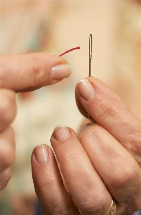 Threading Sewing Needles | ThriftyFun