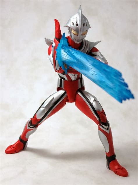 Ultraman Red Nexus Junis | Pusat Mainan dan Hobi