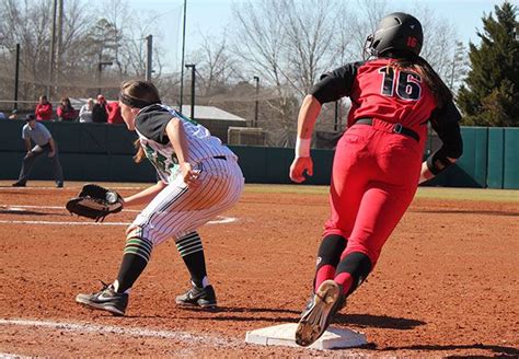 Georgia Bulldogs | Softball season, Softball uniforms, Ncaa softball