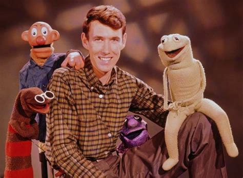 (1957) Jim Henson with original Kermit and cast : r/OldSchoolCool