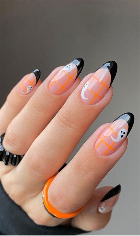 22 Cute Spooky Halloween Nails 2021 | Halloween nails, Halloween ...