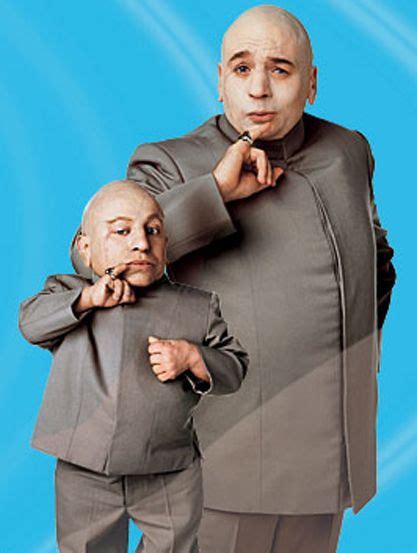 Verne Troyer, el actor que interpretaba a Mini-me en Austin Powers, se ...