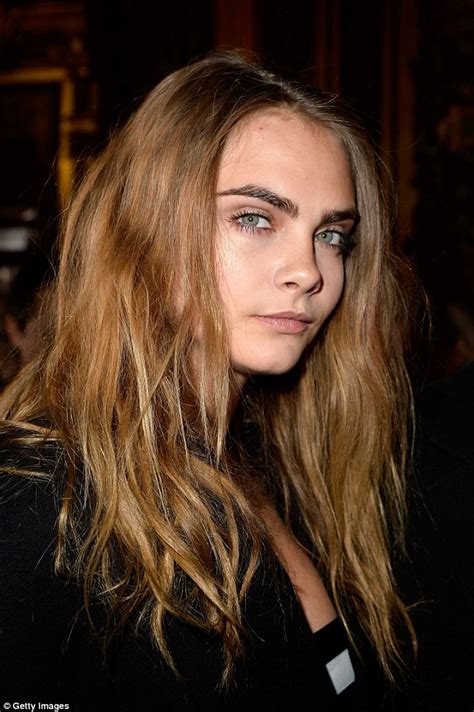 Cara Delevingne reveals the secret behind her famous eyebrows | Daily ...