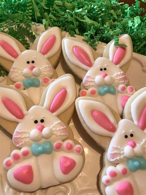 Bunnies | Easter bunny cookies, Decorated easter cookies, Easter sugar ...