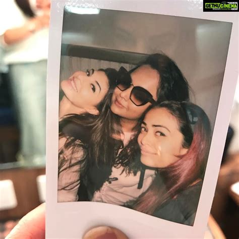 Jacqueline Fernandez Instagram - It's a Polaroid kinda day on set ...