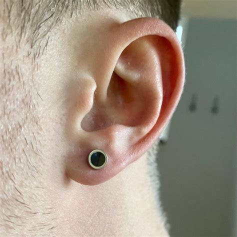 逆に レンダー の面では men s pierced earrings 折る サスティーン 北方