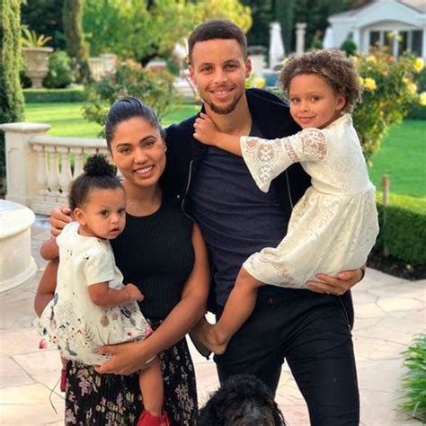 Christmas Cheesin' from Stephen Curry's Cutest Family Moments | E! News