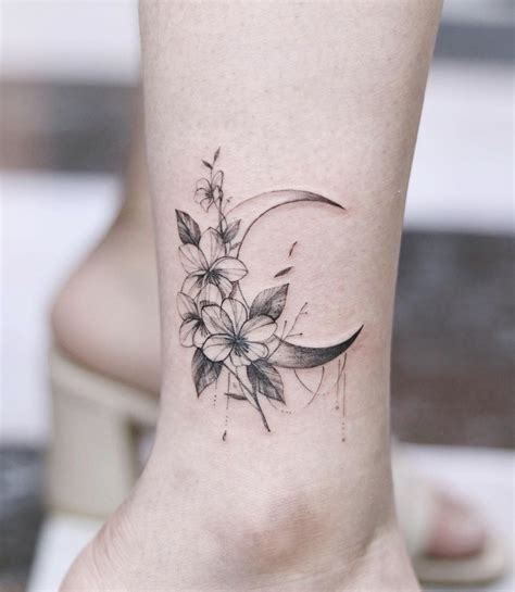 moon & flowers . . . #애리타투 #tattoo #tattoos #tattooed #flowertattoo # ...