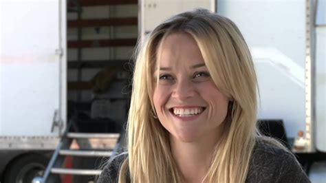 Reese Witherspoon shares her experience shooting for 'Mud' - YouTube