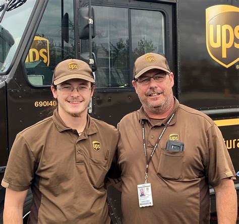 Third-generation UPS driver earns safety award