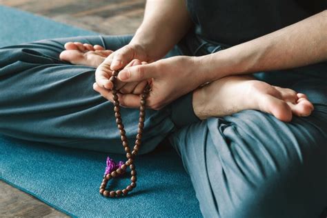 JAPA meditation: how to use your japamala - WeMystic