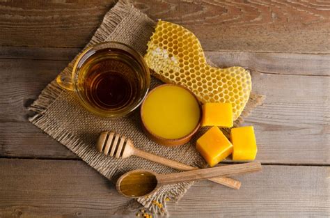 Emulsifying Wax Vs. Beeswax: How Do They Compare? - Plant Guru