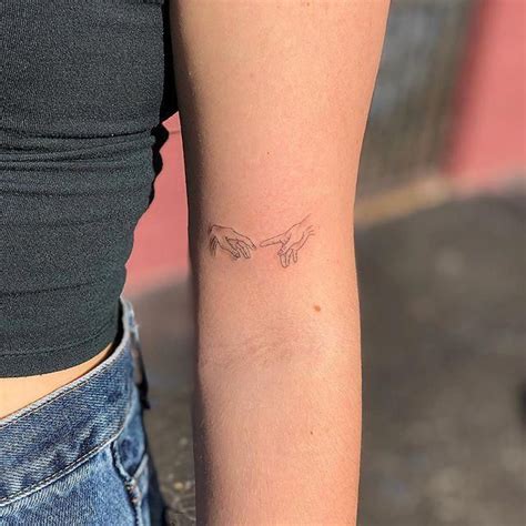 minimalist tattoo placement #Minimalisttattoos | Tattoos, Small tattoos ...