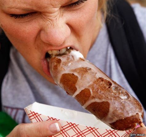 The US love affair with food on a stick - BBC News