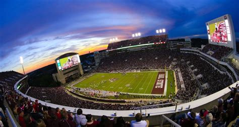 Mississippi State football: the history of Davis Wade Stadium